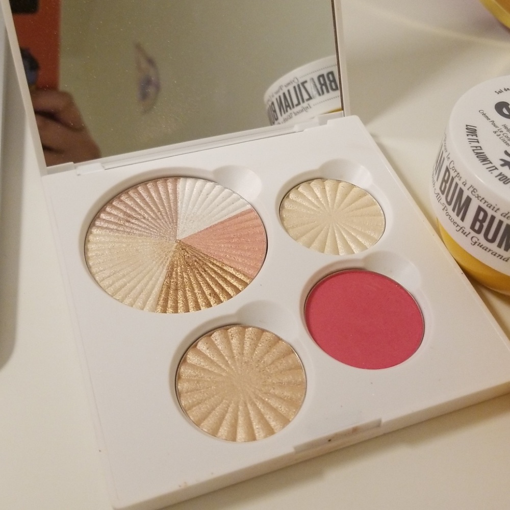 Ofra Glow Up Palette